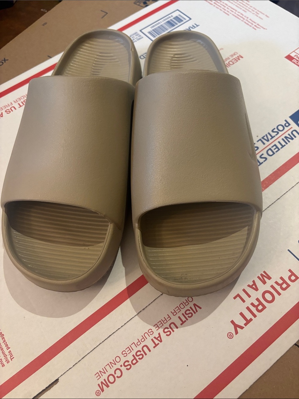 NIKE Men's Calm Slide Sandals in Taupe